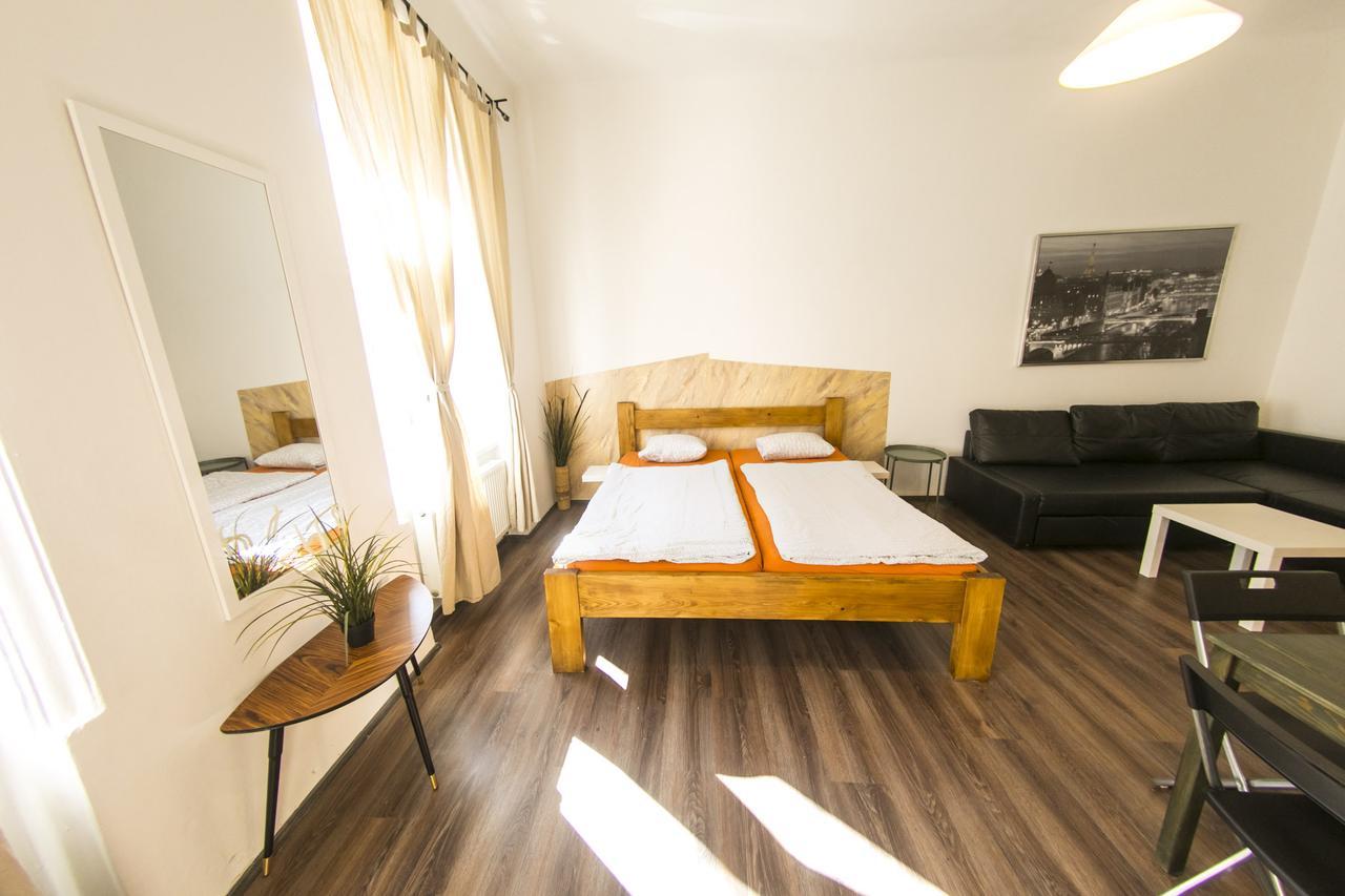 Freedom Rooms & Apartments Prague Exterior photo